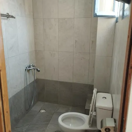 στη στοά βαρβουτσή στούντιο νούμερο 4 * Kalamáta